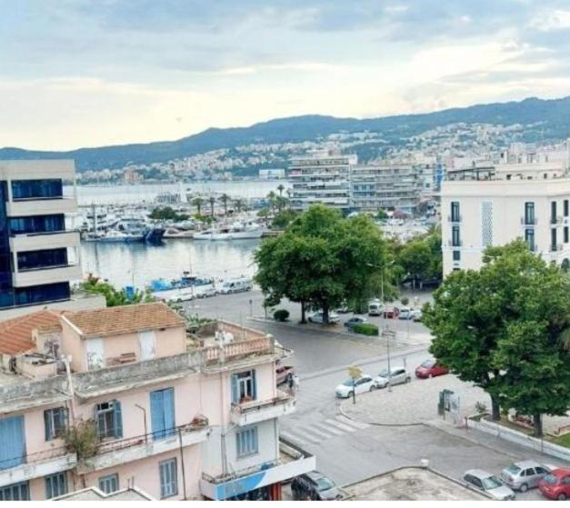 Center Gem Apartment Kavala